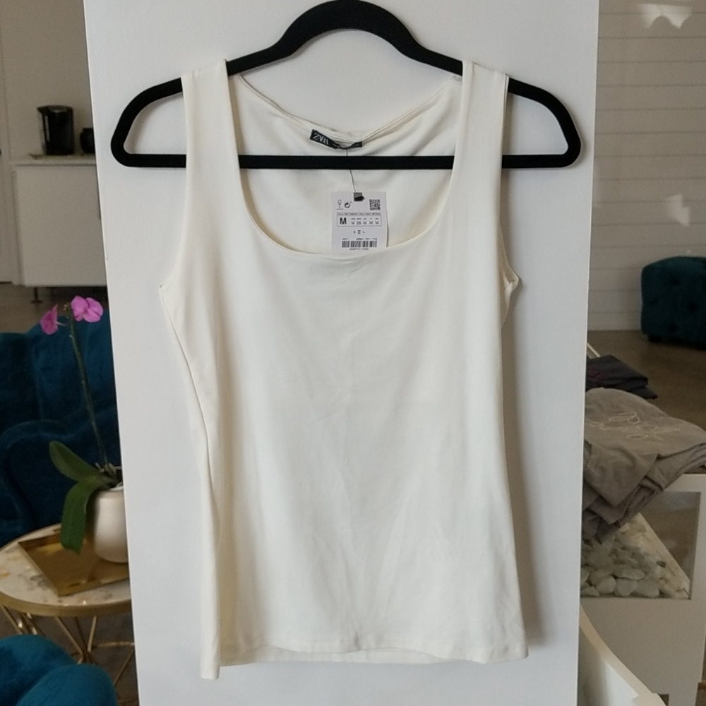 Off white Cami/Shell Tank Top